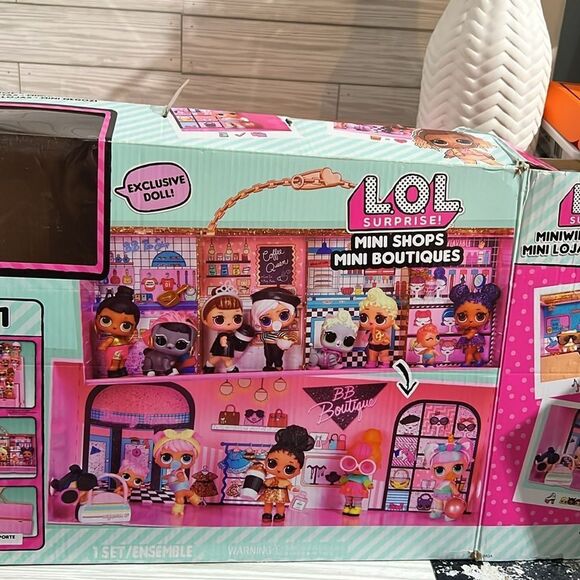 LOL Suprise Doll Stand - Picture 6 of 6